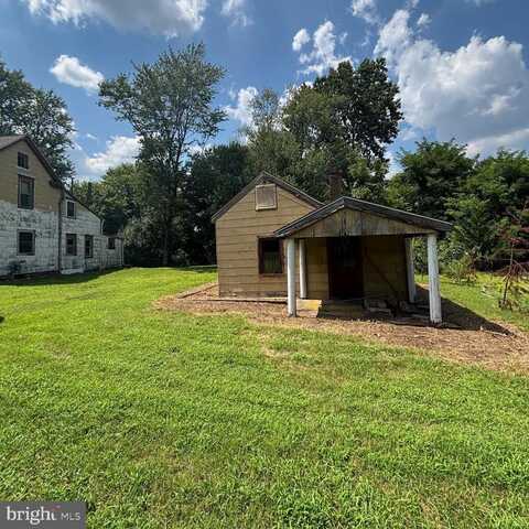 67 SOMERDALE ROAD, BLACKWOOD, NJ 08012