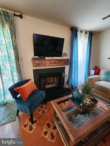 73 VILLAGE DRIVE, SCHWENKSVILLE, PA 19473