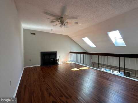 102 SOCIETY PLACE, NEWTOWN, PA 18940