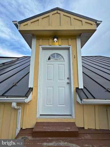 222 N 21ST STREET, PURCELLVILLE, VA 20132