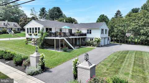 402 SPRING DRIVE, MILLERSVILLE, PA 17551