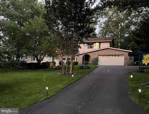 3203 RIVERVIEW DRIVE, TRIANGLE, VA 22172