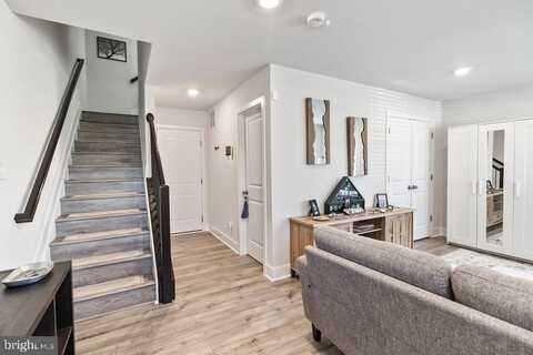 6882 BARROWFIELD PL, BRYANS ROAD, MD 20616
