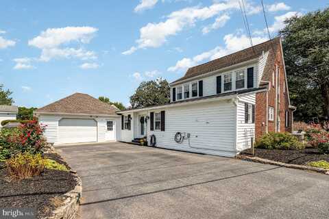 21 CHARLES STREET, CARLISLE, PA 17013