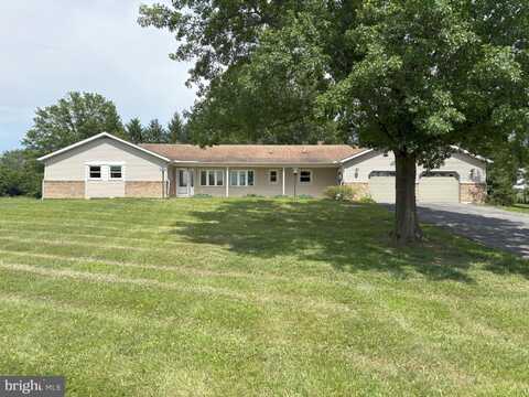 26 FOXANNA DRIVE, CARLISLE, PA 17015