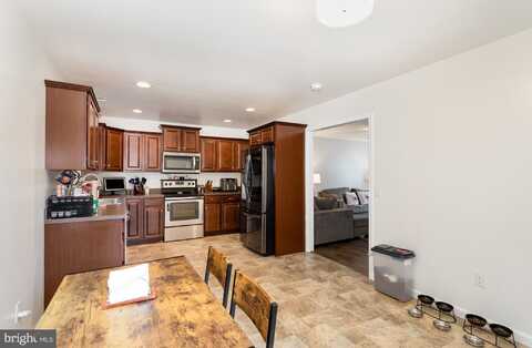213 CROWN COURT, WAYNESBORO, PA 17268