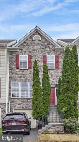 820 FERNDALE TERRACE NE, LEESBURG, VA 20176