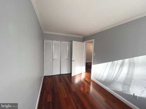 11208 CHESTNUT GROVE SQUARE, RESTON, VA 20190