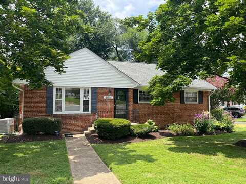 2016 PATRICK HENRY DRIVE, ARLINGTON, VA 22205