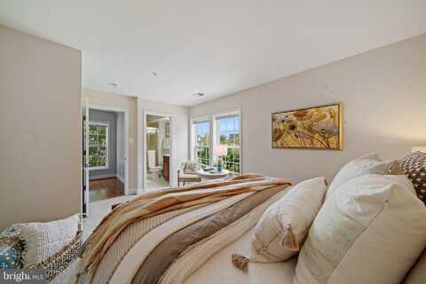 304 PARKVIEW AVENUE, GAITHERSBURG, MD 20878