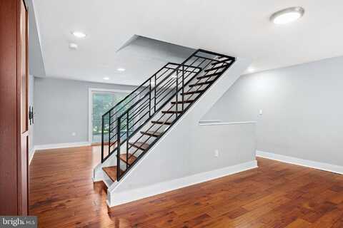 501 BROWN STREET, PHILADELPHIA, PA 19123