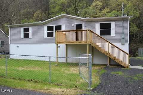 1075 Gator Rd, Oakwood, VA 24631