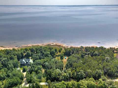 14345 Nahma Shores Dr, Nahma, MI 49864