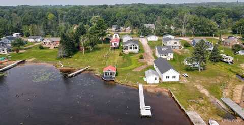 42720 Lakeshore, Chassell, MI 49916