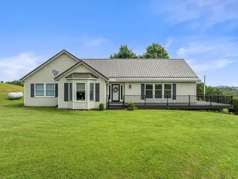962 Reid Ridge Road, Cameron, WV 26033