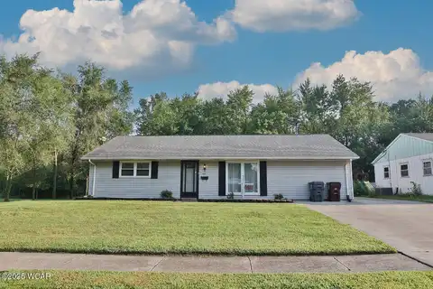 728 Meadowbrook Dr Drive, Lima, OH 45801
