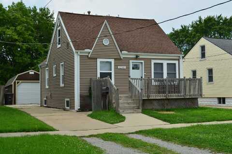1210 W 7th Street, Waterloo, IA 50702