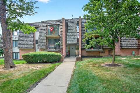 631 Forest Green Dr, Crescent, PA 15108