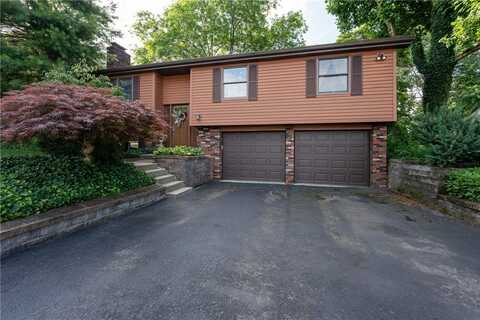 574 Monticello Dr, Delmont, PA 15626
