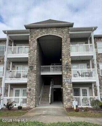 618 Condo Club Drive, Wilmington, NC 28412