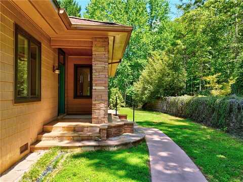 113 Wandering Way, Pickens, SC 29671