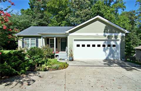 338 W Capewood Avenue, Seneca, SC 29678