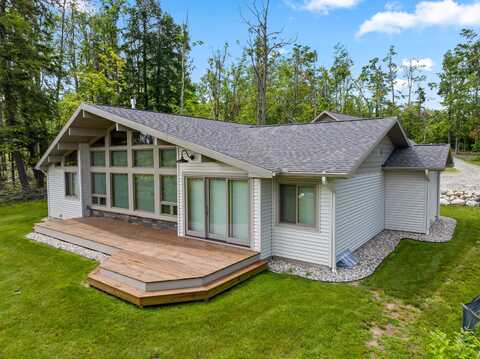 1819 Big Lake Road, Gaylord, MI 49735