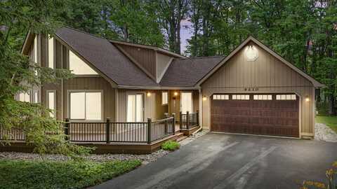 9210 High Road, Roscommon, MI 48653