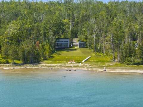 2960 W US-23 Highway, Cheboygan, MI 49721