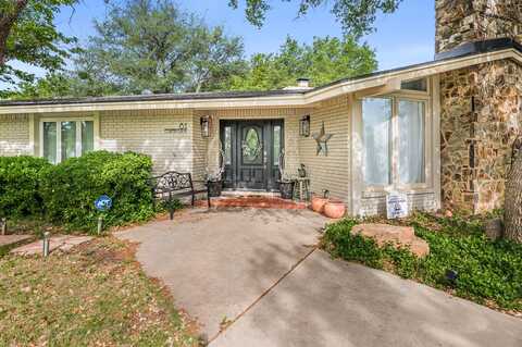 81 COUNTRY CLUB Drive, Canyon, TX 79015