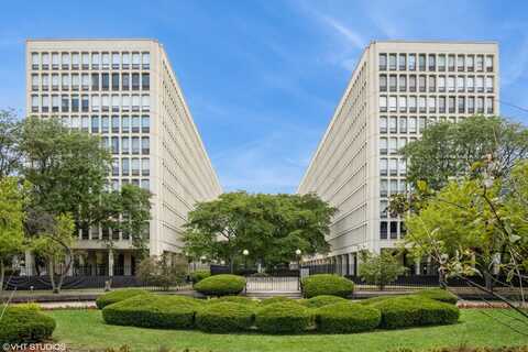 1400 E. 55th Place, Chicago, IL 60637