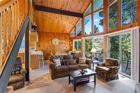 580 Arrowhead Villa Road, Lake Arrowhead, CA 92352