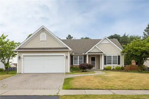 203 Westcombe Park, Henrietta, NY 14586