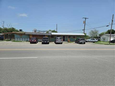 301 N Upshaw Boulevard, Robstown, TX 78380