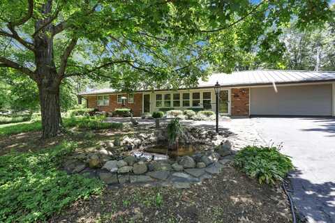 4816 Brook Road NW, Lancaster, OH 43130