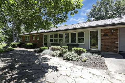 4816 Brook Road NW, Lancaster, OH 43130