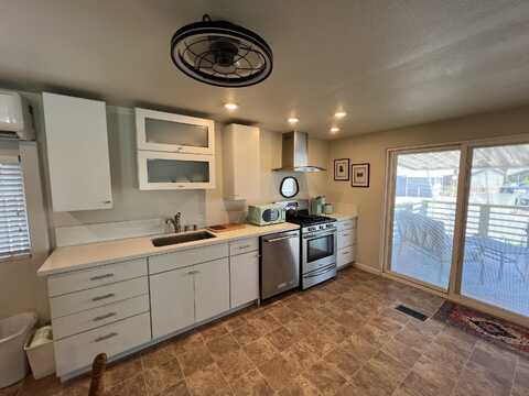 3 Sand Creek, Cathedral City, CA 92234