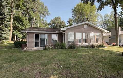 10755 Alpine, Lake, MI 48632