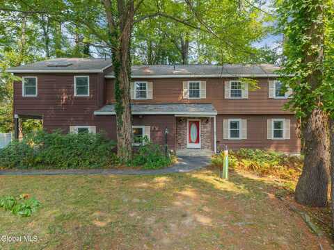 47 Campus Club Drive, Guilderland, NY 12084