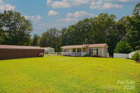 7010 Executive Circle, Denver, NC 28037