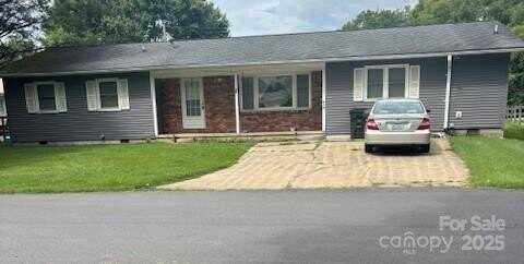39 Fourth Street, Waynesville, NC 28786