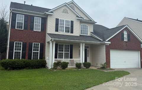 11042 Woods Corner Court, Charlotte, NC 28277