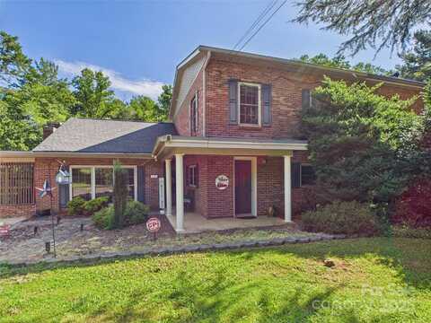 112 30th Avenue NW, Hickory, NC 28601
