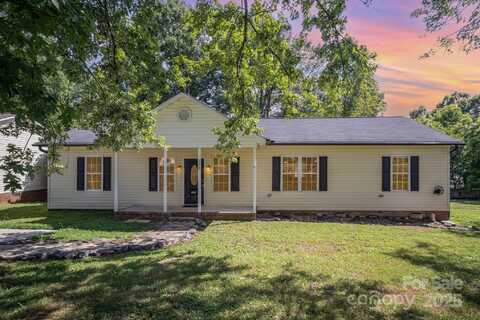 308 E Louisiana Avenue, Bessemer City, NC 28016