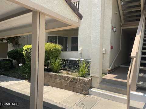 631 Oak Run Trail, Oak Park, CA 91377