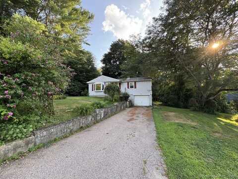 3 Johnnie Court, Ledyard, CT 06335