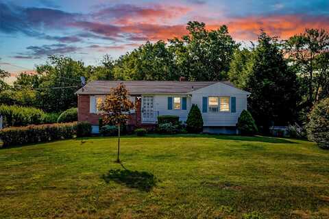 10 Colonial Drive, Prospect, CT 06712