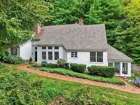 35 Poverty Hollow Road, Newtown, CT 06470