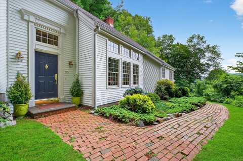 35 Poverty Hollow Road, Newtown, CT 06470