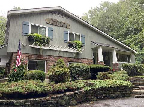70 Lair Road, New Hartford, CT 06057